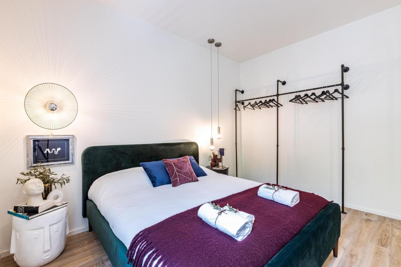 *Villa Olivo*With Private Terrace & Jacuzzi + 3Bedrooms Milano Ngoại thất bức ảnh
